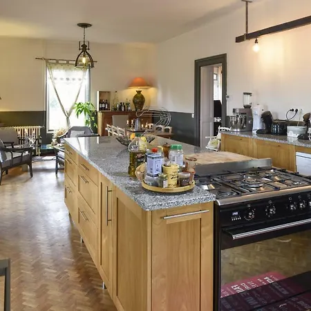 Le Baccara Guest house Arengosse