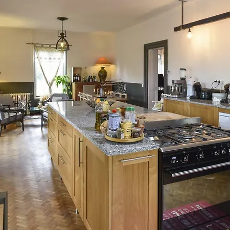 Le Baccara Hotel Arengosse