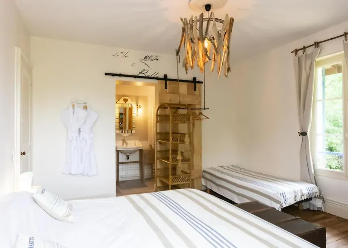 Le Baccara 3* Arengosse