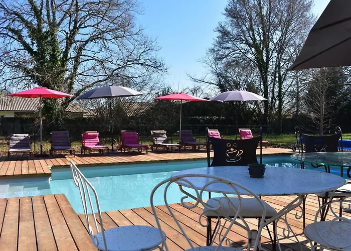 Le Baccara 3* Arengosse